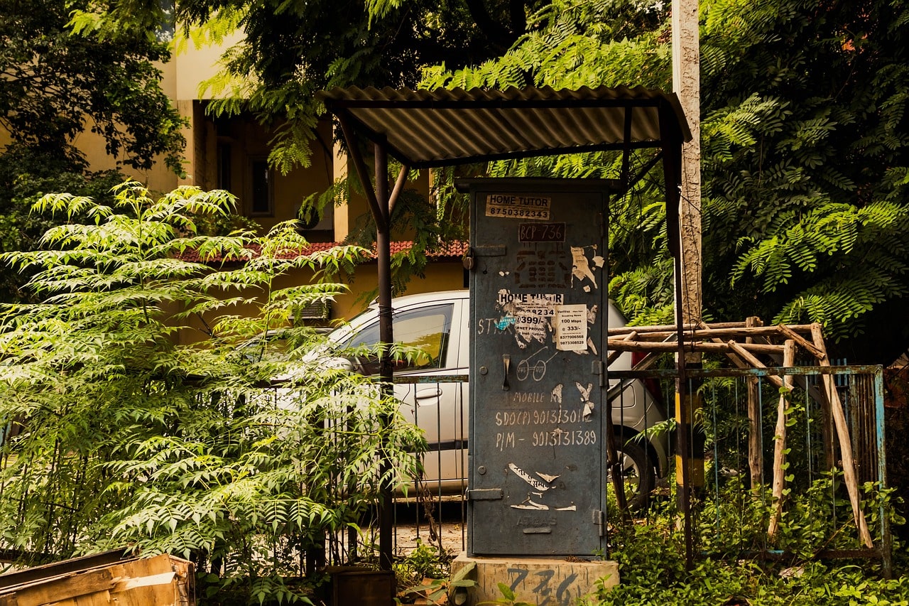 Čakanje na delo doma zaradi poplav Čakanje na delo doma zaradi poplav